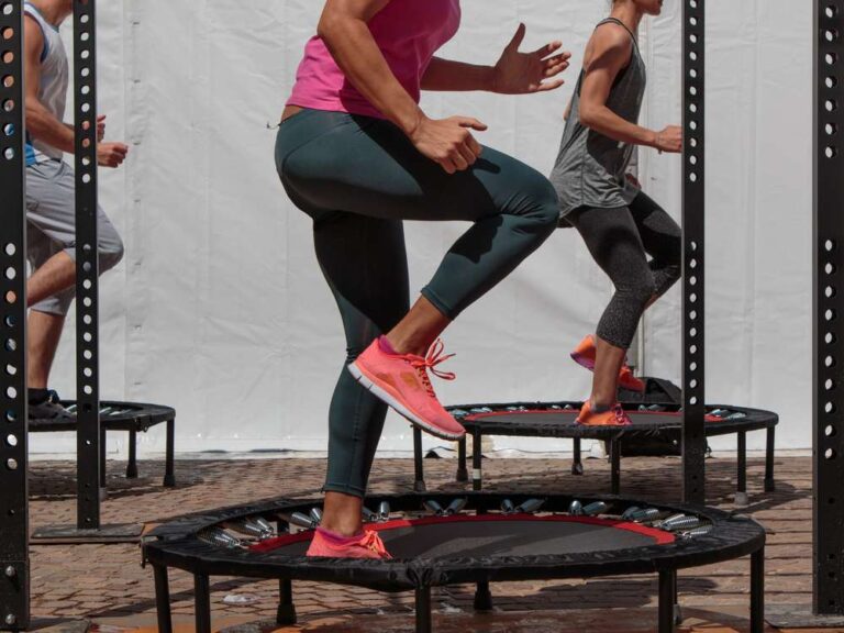 Image de :Trampoline : activité à risques pour les pieds ? 