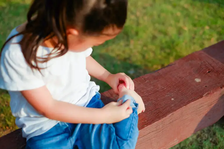 Image de :Petits bobos d’été : comment protéger les pieds de vos enfants